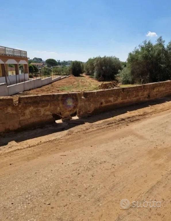 Immobile in asta di 3429 m² a Niscemi - Altro