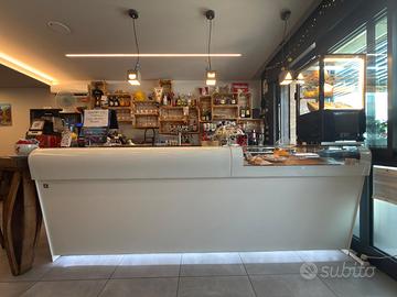 ARREDAMENTO BAR/ CAFFETTERIA/OSTERIA 