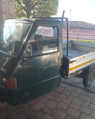 Ape piaggio funzionante+ape x pezzi di ricambio