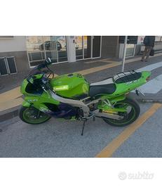 Kawasaki zx9r