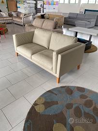 Divano in pelle fine produzione