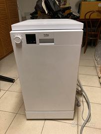 Lavastoviglie piccola