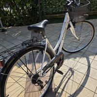 Bicicletta city bike