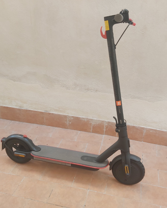 Monopattino Xiaomi M365 1S pari al Nuovo
