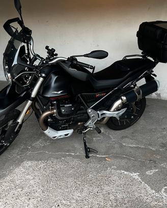Moto Guzzi V85TT 2022