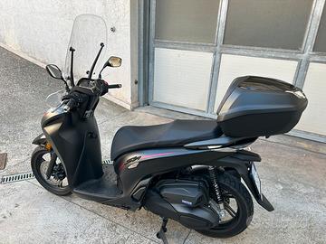 Honda SH 350 Sport