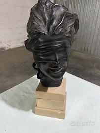 Busto di  bronzo