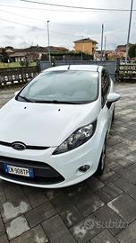 Ford Fiesta 1.2 Benzina 60 CV (Ok Neopatentati)