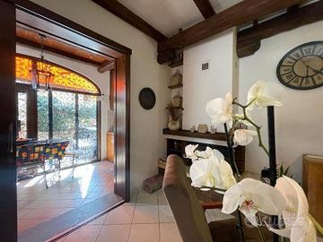 Villasimius, villetta con ampio giardino e p.auto