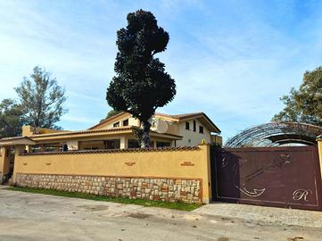 VILLA SINGOLA A SAN FELICE CIRCEO