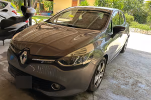 RENAULT CLIO 2013 DIESEL - AUTOCARRO