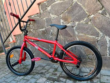 Bici bimbo BMX con pedane 5/12 anni