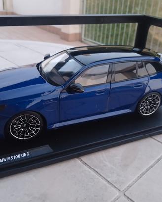 Modellino BMW M5 1:18