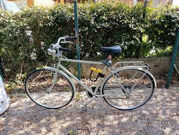 Bicicletta costruita artigianale 