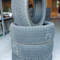 Pneumatici invernali TOYO OBSERVE 235/45 R 19