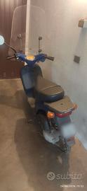 Scooter Piaggio Free 50cc con parabrezza