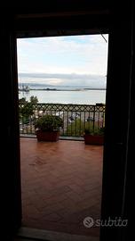 Attico centrale con terrazzo vista mare