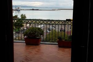 Attico centrale con terrazzo vista mare