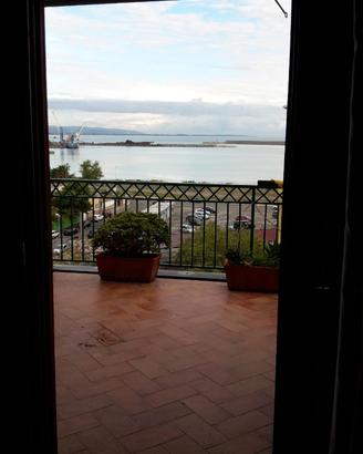 Attico centrale con terrazzo vista mare