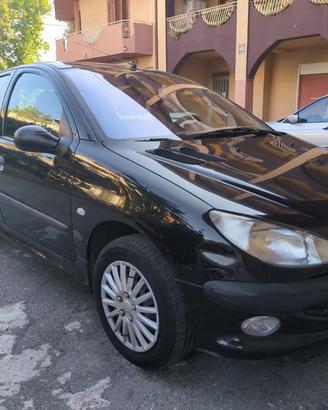 Peugeot 206 - Nera (2001)