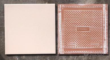 Piastrelle 20x20x0,7 cm