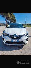 Renault Captur Techno full-hybrid 145 cv