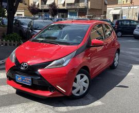 TOYOTA Aygo 1.0 VVT-i 69 CV 5 porte x-cool TSS