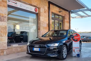 Audi A4 V Avant 30 2.0 tdi mhev 136cv s-tronic