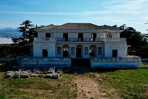 Prestigiosa proprietà da rifinire