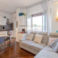 BILOCALE IN PIENO CENTRO - ULTIMO PIANO CON DOPPIO