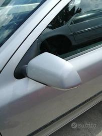 Specchio sinistro SKODA OCTAVIA del 2007