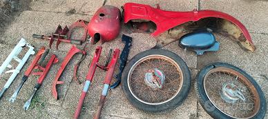 lotto ricambi moto ciclomotore Guzzi epoca 