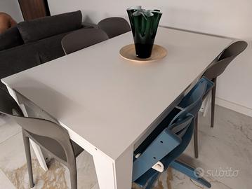 Tavolo allungabile 