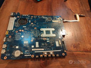 Scheda madre con processore funzionante per ricamb