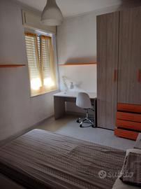 Stanza singola e bagno