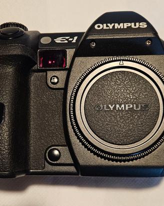 Olympus E-1 E1 + 14-45mm F3.5/5.6