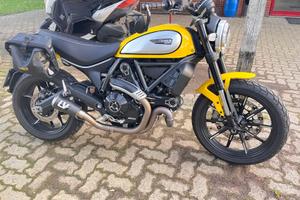 Ducati Scrambler 800 Dark Icon