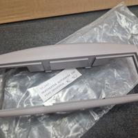 Mascherina per autoradio