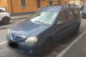 Dacia Logan 7 posti 2007