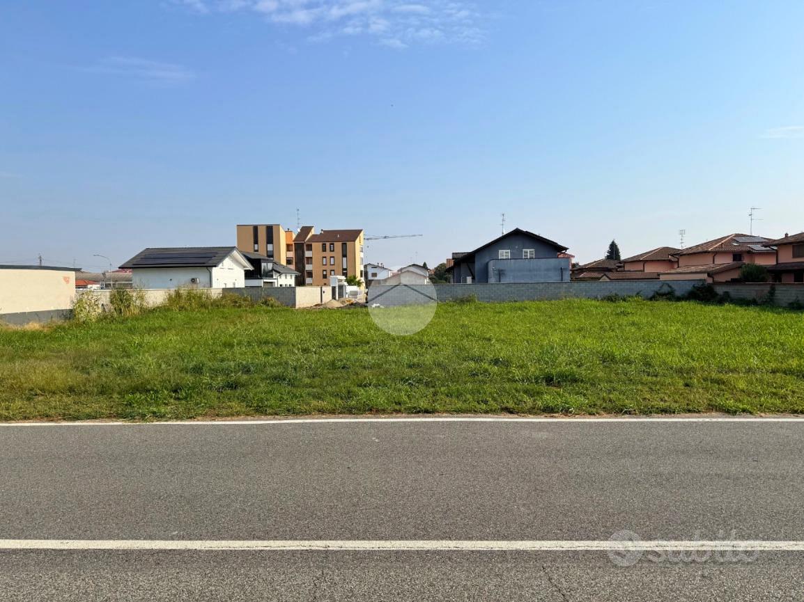 TER. RESIDENZIALE A BORGO VERCELLI - Vista 5