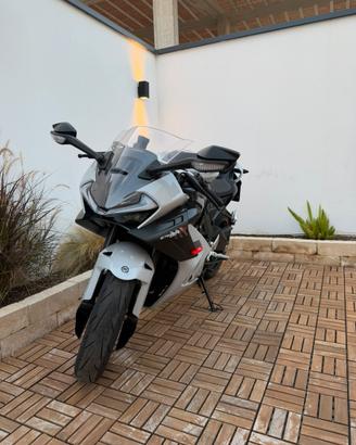 CFMOTO 675 SR-R NUOVA UNICA