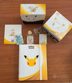Raccoglitore con carte Pokemon 30° Anniversario