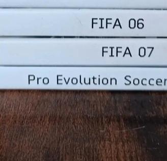 lotto 3 giochi Fifa e Pes per Xbox 