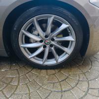 cerchi differenziati con gomme per alfa giulia