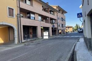 Immobile in asta di 178 m² con 3 locali a Visco