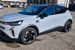 Renault Captur Full Hybrid 145 2024