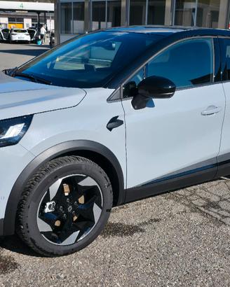 Renault Captur Full Hybrid 145 2024