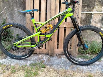Yt capra 2016 cf tg. M /Full rock shox\
