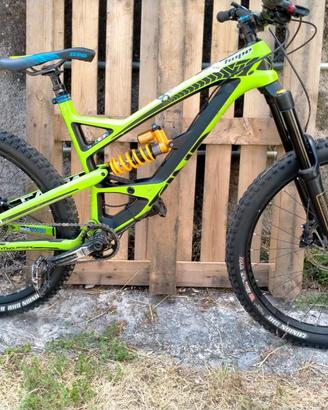 Yt capra 2016 cf tg. M /Full rock shox\
