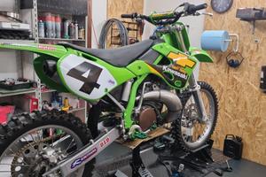 Kawasaki KX 250 - 2000 restaurata zero ore